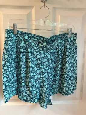 Vineyard Vines Teal and Dark Teal Patterned Elastic Waist Shorts